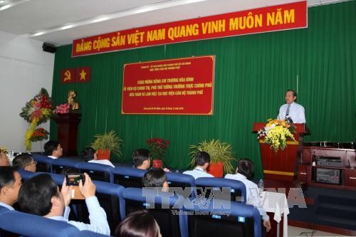 Großer Beitrag der Beamtenakademie in Ho Chi Minh Stadt im hochrangigen Personalswesen - ảnh 1